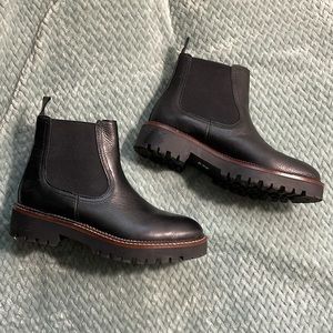 Caslon Miller Water Resistant Chelsea Boot